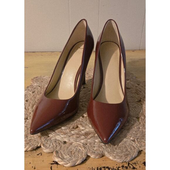 Marc Fisher Sassie Pointed Dark Red Toe Ladies Pumps US Size 8 - Picture 2 of 8